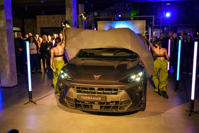 cupra night bari